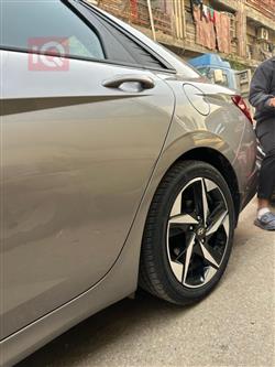 هیۆندای ئەلەنترا